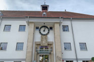 Eingang der Lucas-Cranach-Grundschule in Kronach